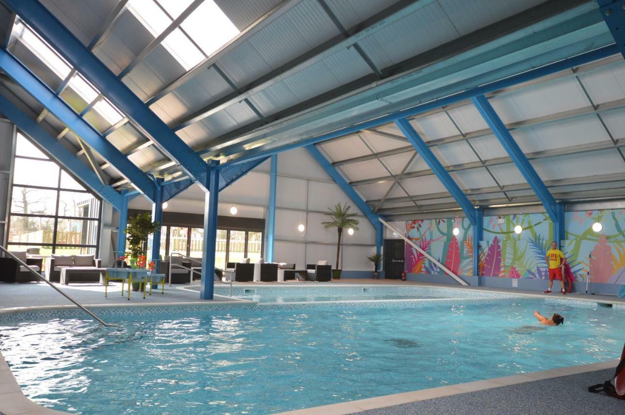 Camping Pods, Carlton Meres Holiday Park Rendham Eksteriør billede